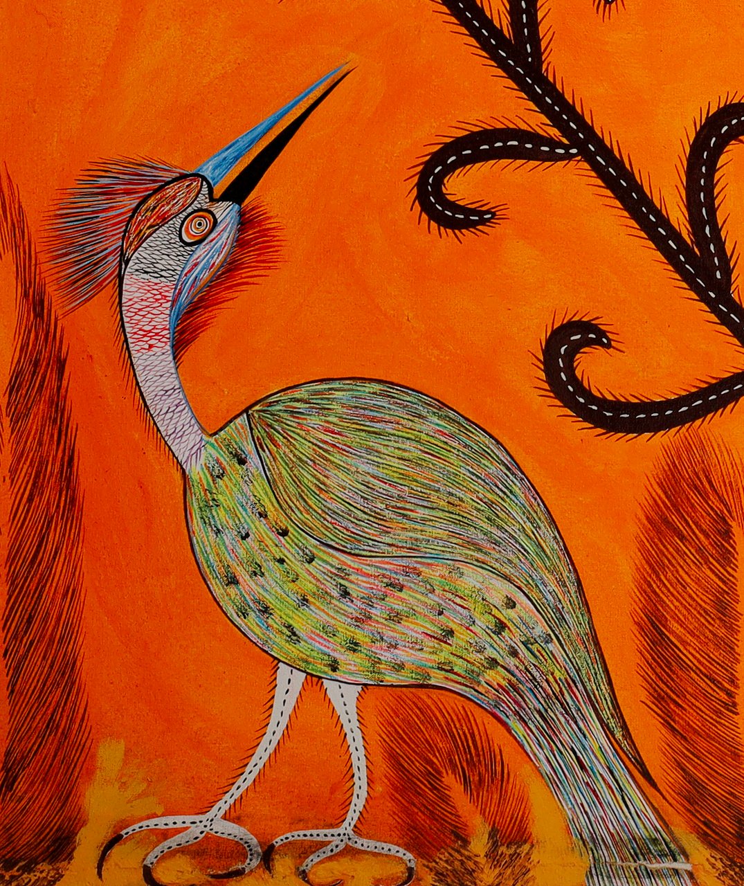 Ave de crista vermelha e bico azul para cima, corpo verde e pernas claras, embaixo, à esquerda. Detalhe de Aves e Cobra, Chico da Silva por Babá, 2006.