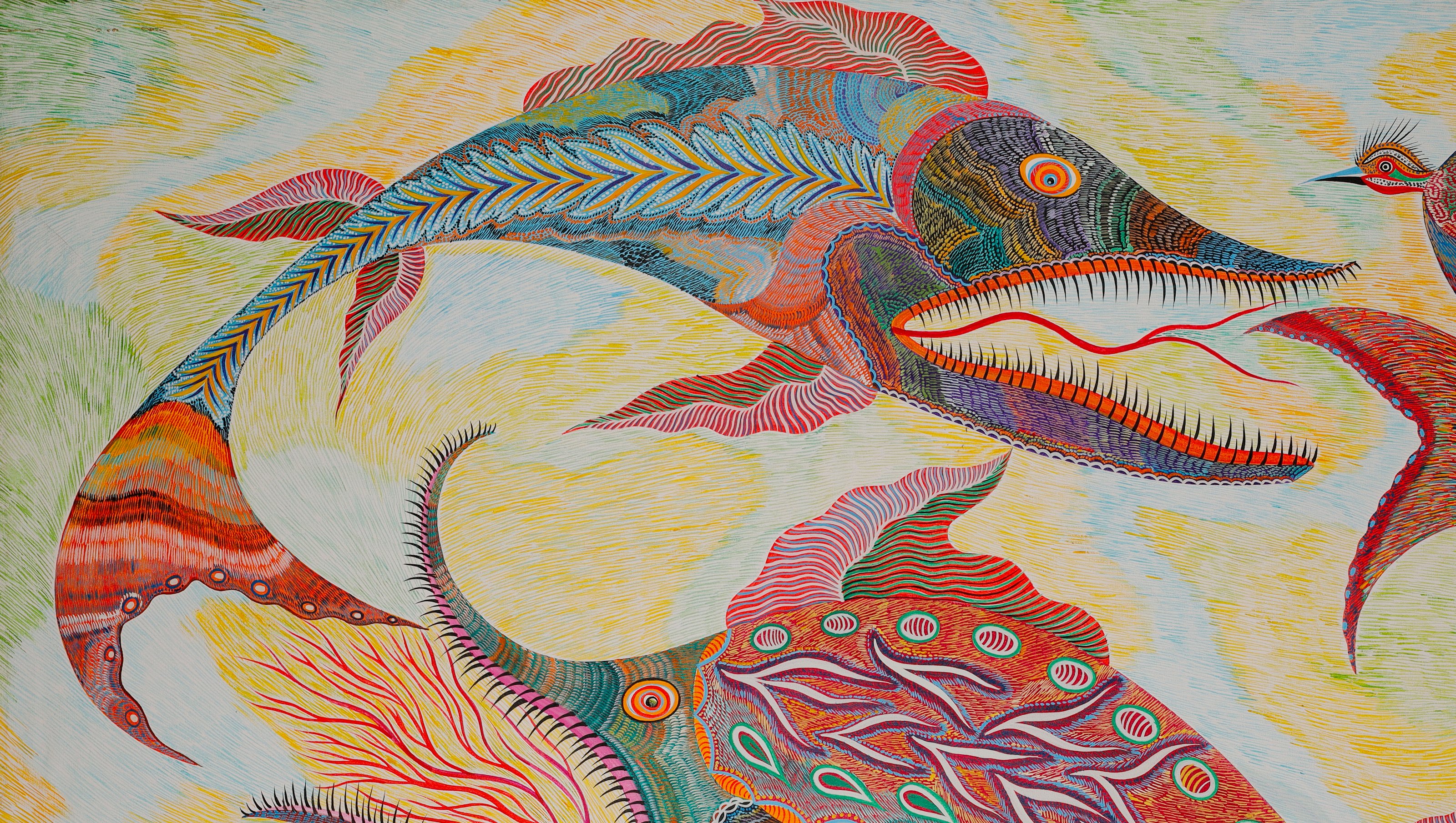 Long poisson du haut, au long museau et à la gueule ouverte et dentée, qui courbe son corps jusqu'à la queue orange à gauche. Détail de Poissons et oiseau, Chico da Silva par Babá, 2006.