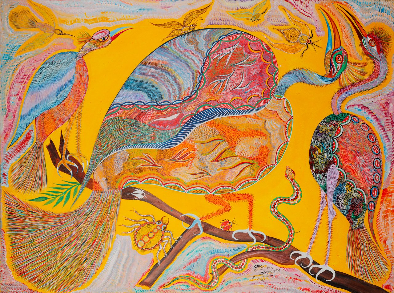 Aves fantásticas de cauda longa, uma serpente enrolada, besouros e insetos no galho de uma árvore sobre fundo amarelo vivo. Aves, Insetos e Cobra, Chico da Silva por Babá, 2006, acrílica sobre tela.